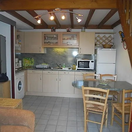 3 Pieces Climatisee, 5 Pers., A 800m De La Avec Jardin Et Parking Securise - Fr-1-776-77 * Argeles-sur-Mer
